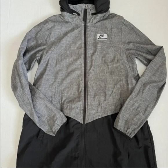Nike women's S international jacket parka 831685-010 black gray hideaway hoodie - Picture 8 of 12